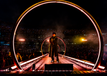 the-weeknd’s-‘after-hours-til-dawn-tour’-surpasses-$1-billion-in-gross-receipts-—-becoming-the-highest-earning-tour-by-a-solo-male-artist-in-history-according-to-live-nation