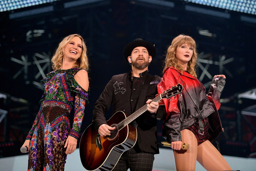 here-are-13-songs-taylor-swift-wrote-for-other artists