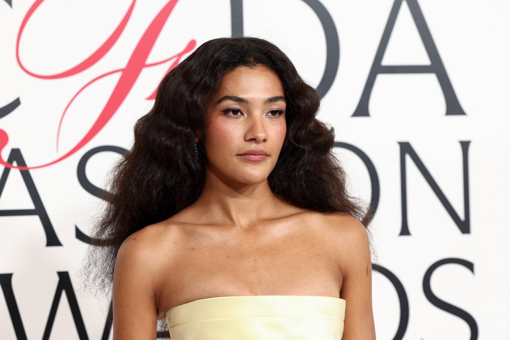 olivia-dean-calls-out-ticketing-companies-over-high-resale prices