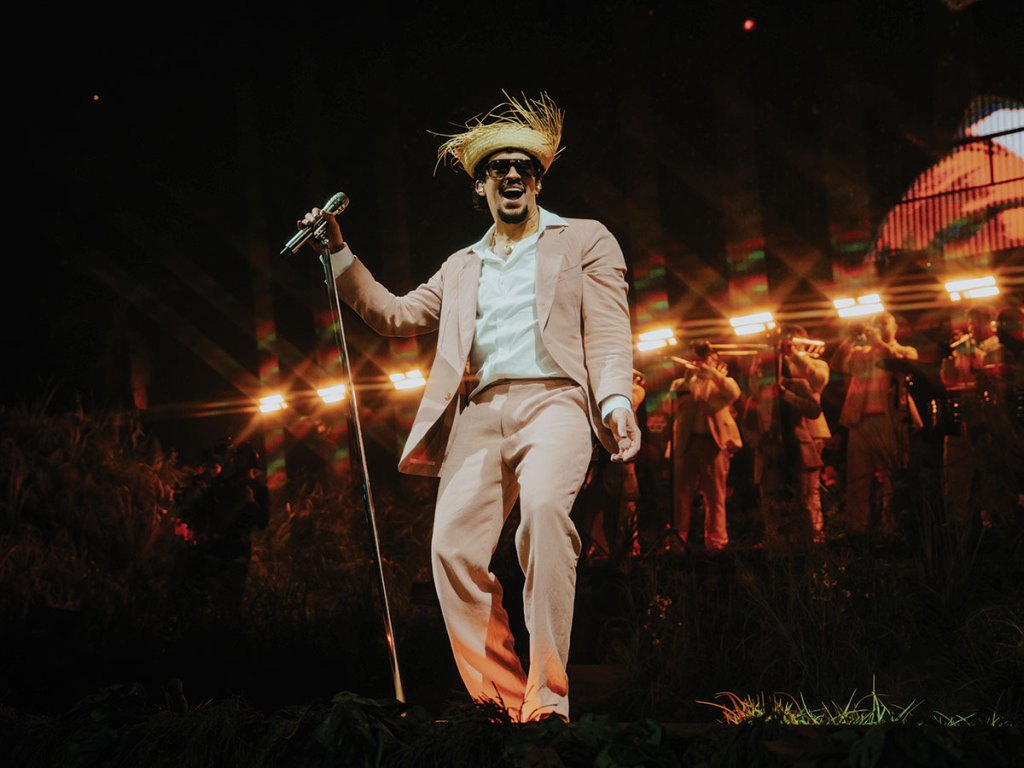 bad-bunny’s-debi-tirar-mas-fotos-world-tour-setlist:-every-song-from-the-dominican-republic-night one