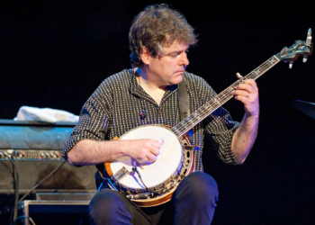grammy-winning-banjo-player-bela-fleck-becomes-latest-to-bail-on-the-trump-kennedy-center-rebrand