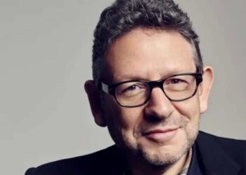 umg-head-lucian-grainge-outlines-2026-streaming-2.0-plans,-plots-‘special-events-and-products-for-superfans-—-both-virtually-and-in-the-physical-world’