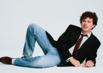 charlie-puth’s-‘beat-yourself-up’-is-a-trip-back-in-time:-stream-it out