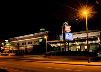milwaukee-study-calls-for-tearing-down-117-year-old-venue-amid-live-nation expansion