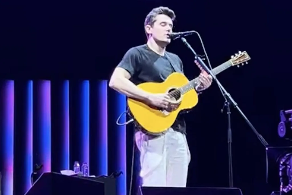 see-john-mayer-blend-‘dark-star’-and-‘your-body-is-a-wonderland’
