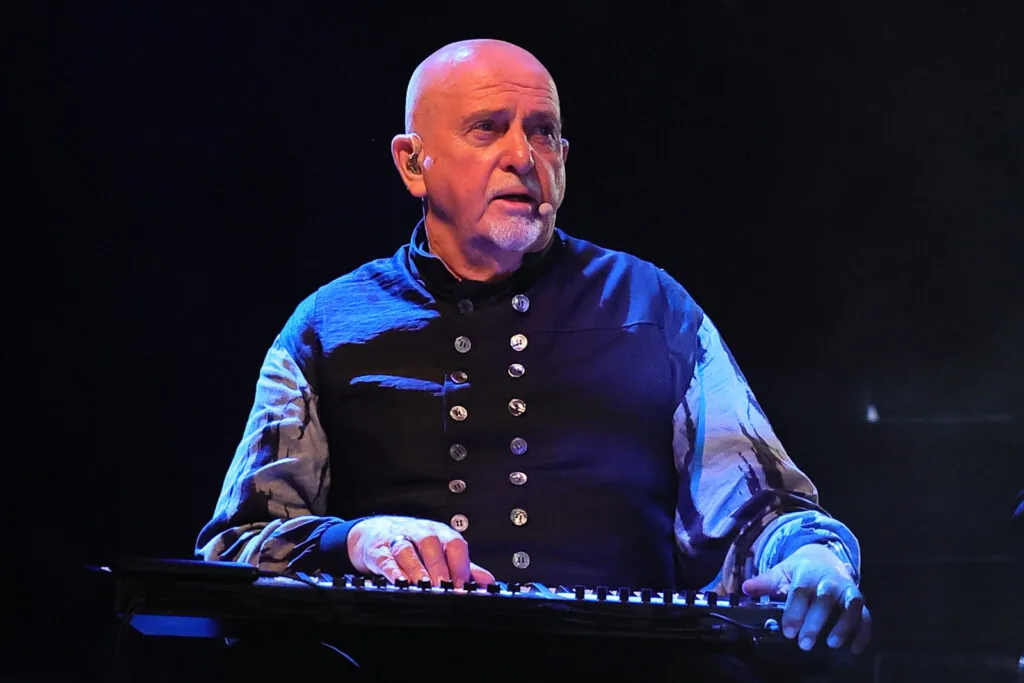 why-peter-gabriel-went-to-genesis’-final-concert