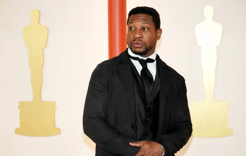 jonathan-majors:-judge-denies-motion-to-dismiss-domestic-abuse-case-against-actor