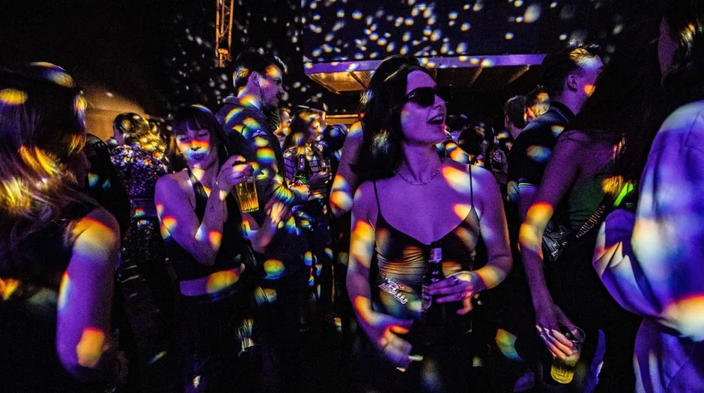 how-much-nightlife-space-exists-in-your-city?-vibelab-will-tell you