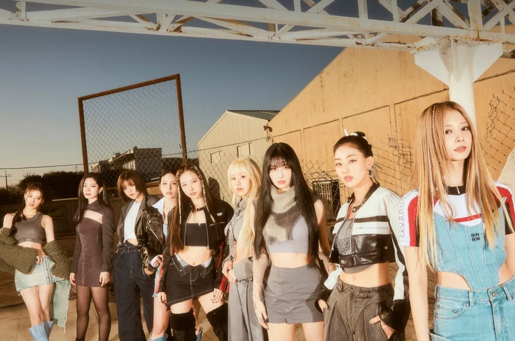twice,-chloe,-meghan-trainor-&-more-featured-in-2023-amazon-music-original-holiday songs