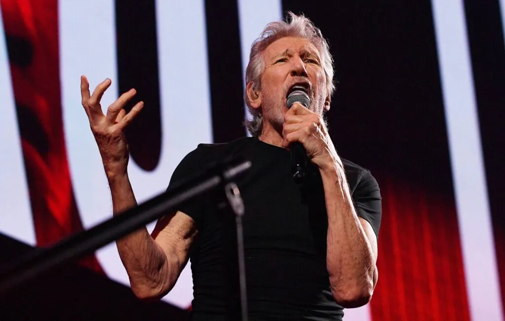 roger-waters-argues-hamas’-“fishy”-october-7-attacks-could-have-been-“false-flag-operation”