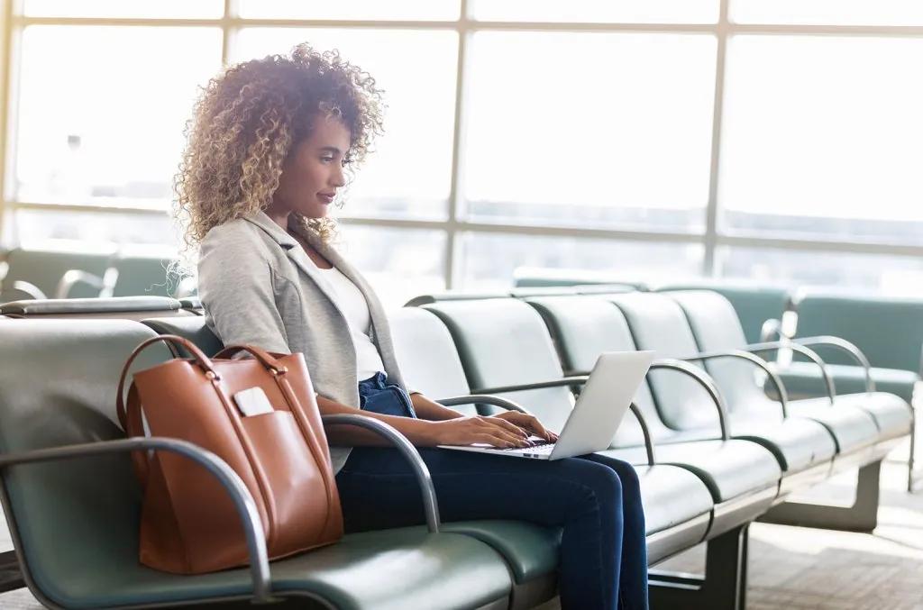 the-10-cutest-tote-bags-for-holiday-travel-& more