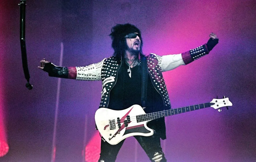 motley-crue’s-nikki-sixx-issues-statement-after-multiple-stalker-incidents