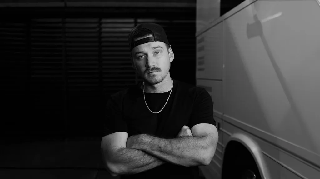 morgan-wallen-is-the-top-country-artist-of-2023,-has-year’s-biggest-country-album-& song