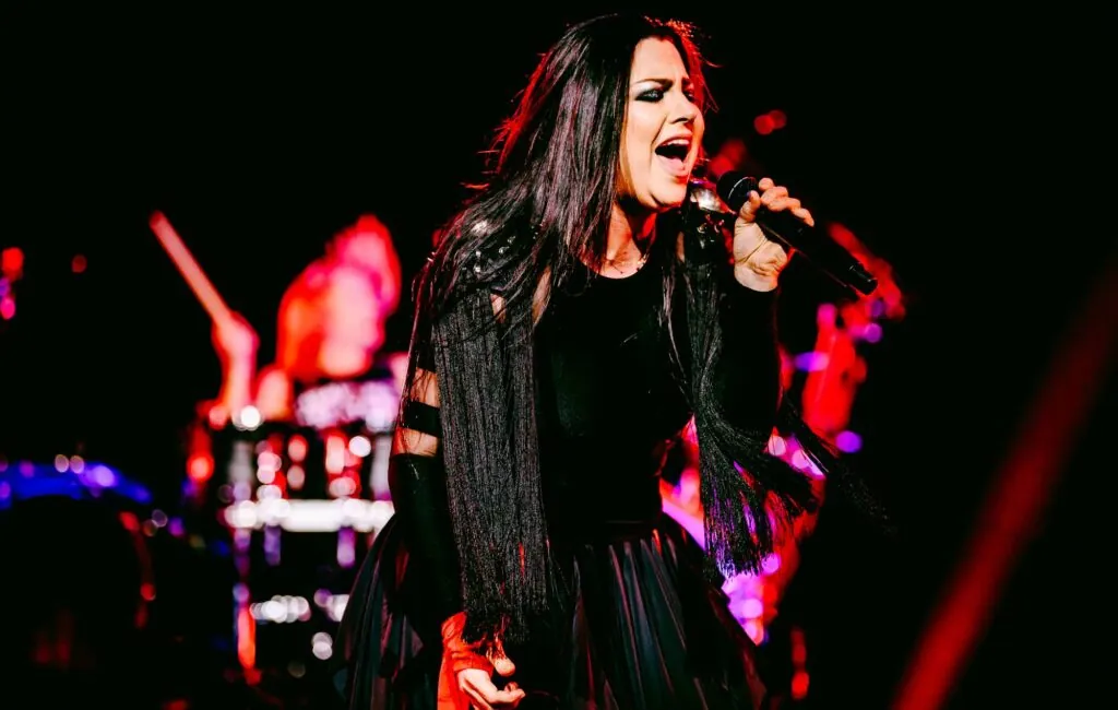 evanescence-share-‘fallen’-tiktok-filter-for-20th-anniversary