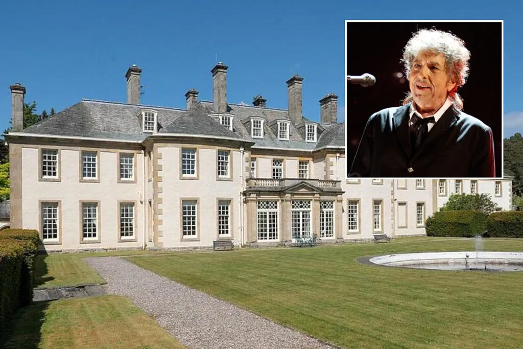 bob-dylan-sells-his-scottish-mansion-for-$5.35-million