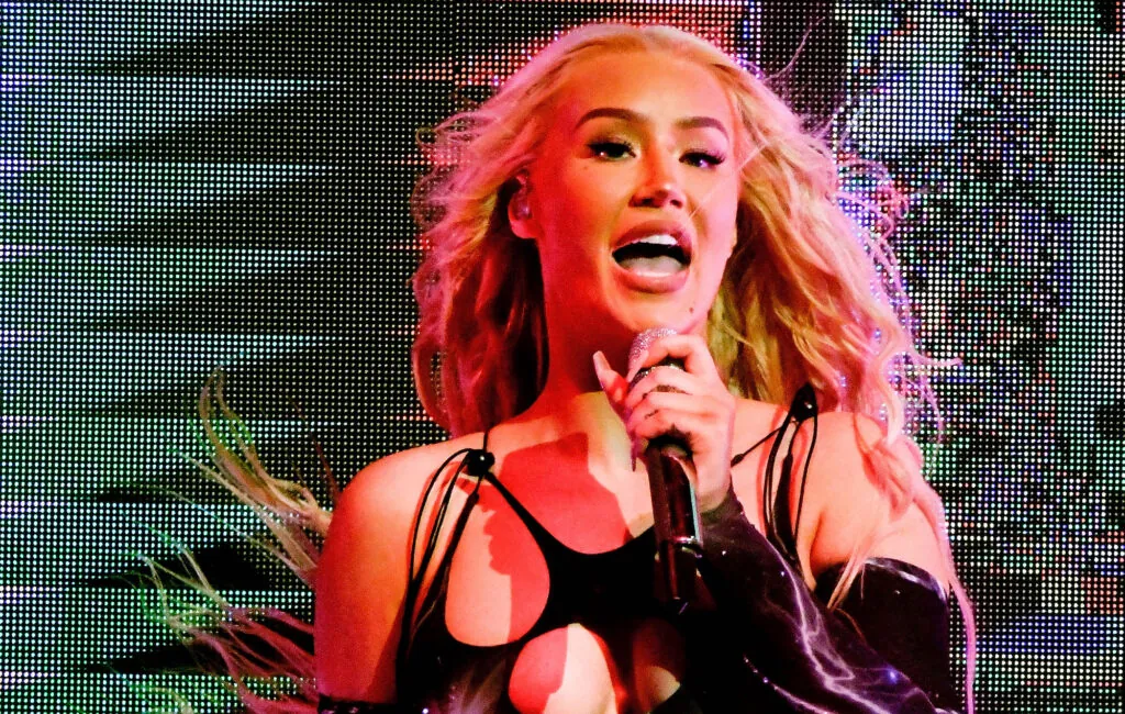 iggy-azalea-appears-to-announce-retirement-from-music