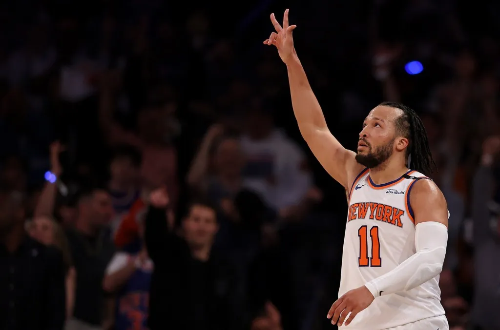 nba-star-jalen-brunson-shouts-out-nas’-‘illmatic’-after-new-york-knicks-advance-in playoffs