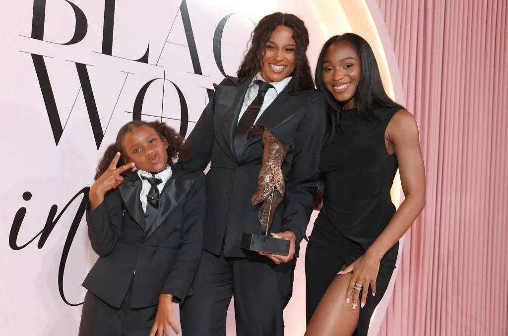 industry-pioneer-sylvia-rhone,-ciara-&-more-honored-at-inaugural-black-women-in-music dinner