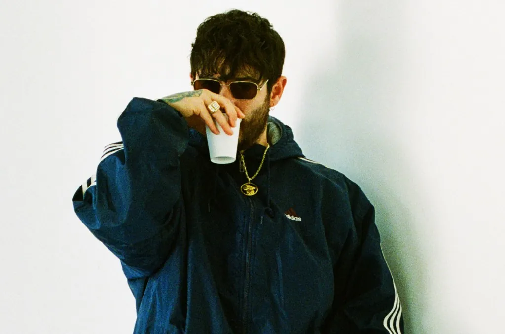 jon-bellion-was-tired-of-songwriters-getting-‘paid-f—king-dirt’-—-so-he-flipped-the-script-with-‘father figure’