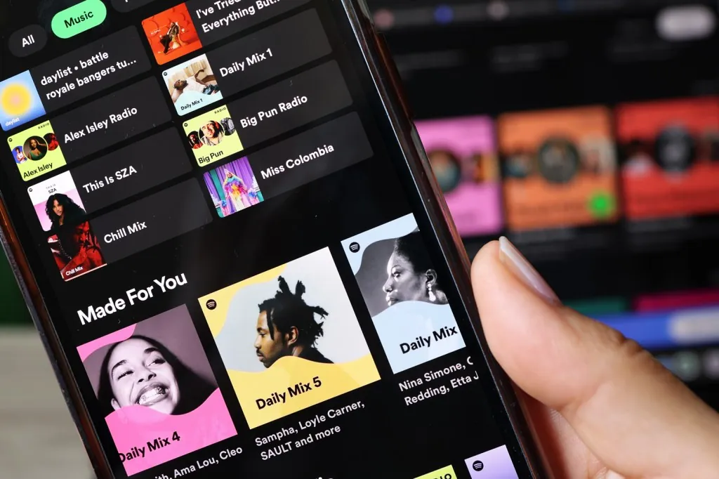 in-canada:-rob-segal-departs-the-feldman-agency,-plus-more-artists-pull-music-from spotify