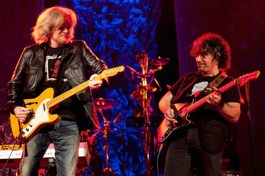 hall-and-oates’-legal-drama-suddenly-ends-behind-closed-doors