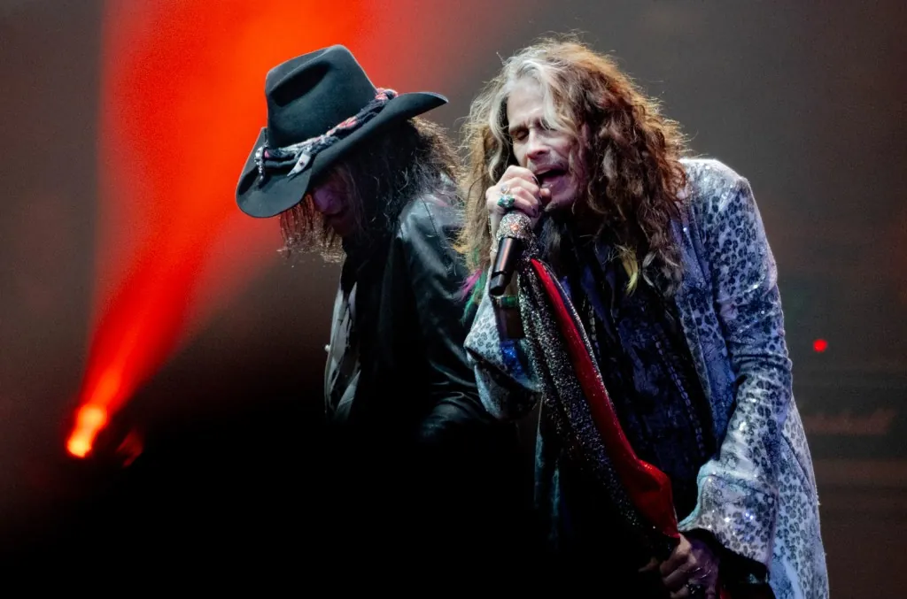 aerosmith’s-future-unclear-as-joe-perry-claims-steven-tyler-‘doesn’t-want-to tour’