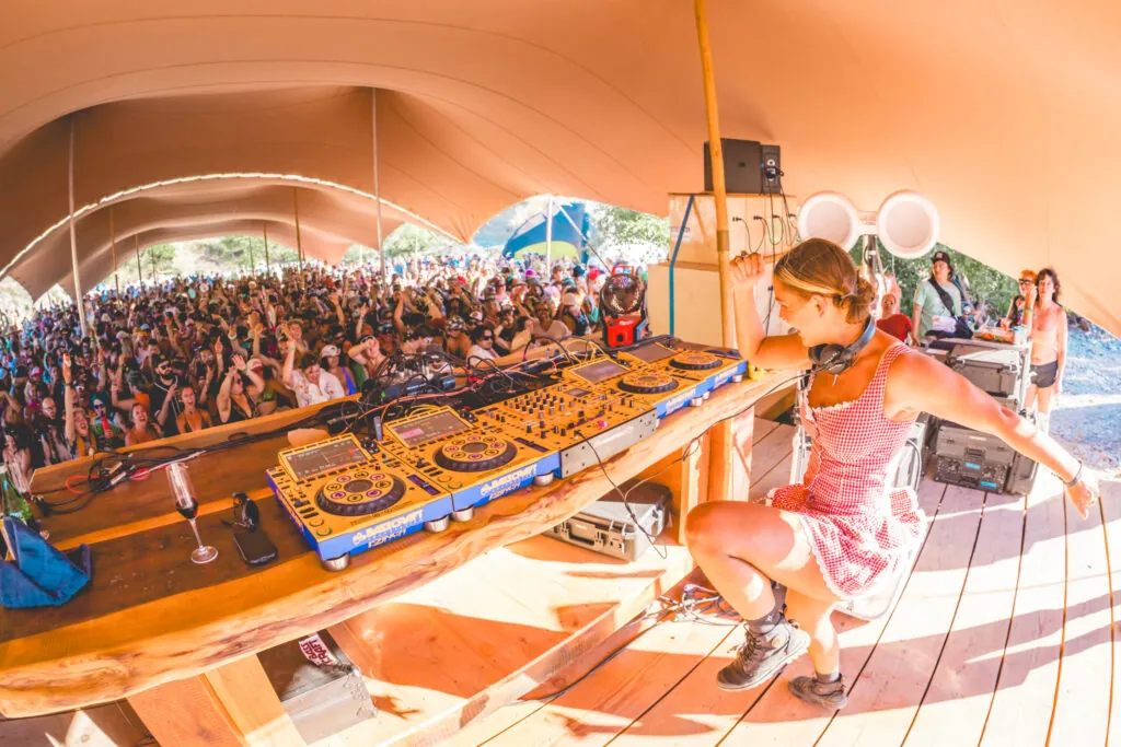snapped:-dirtybird-campout-x-northern-nights-come-together-(a-photo-essay)