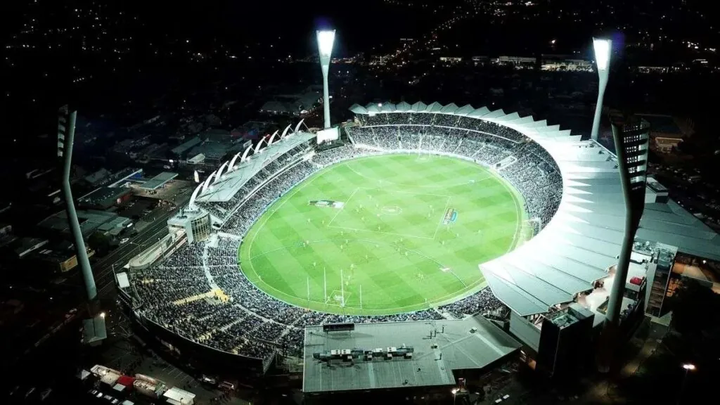 snoop-dogg-paid-$2-million-to-play-australia’s-2025-afl-grand-final—now-an-aussie-politician-questions-why