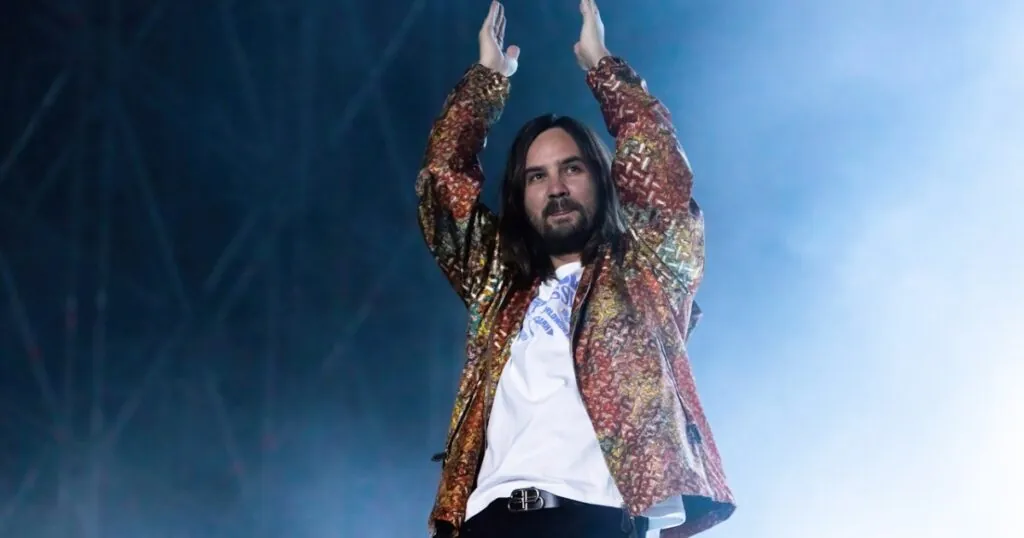 tame-impala-announces-fifth-album-‘deadbeat’,-shares-‘loser’