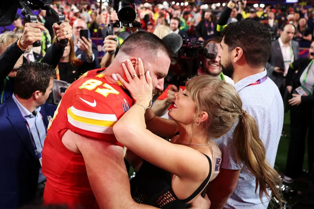 travis-kelce-jokes-about-the-biggest-change-in-his-life-since-taylor-swift-engagement:-‘i-got-one-more-ring-for it’