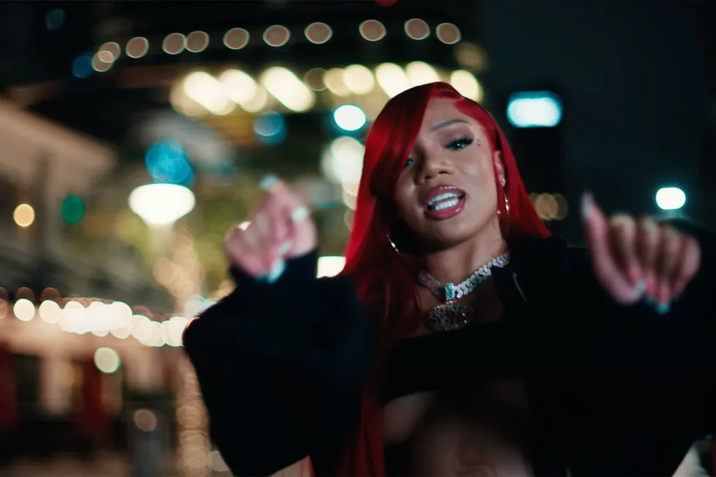 glorilla-becomes-third-female-rapper-to-top-mainstream-r&b/hip-hop-airplay-chart-six times