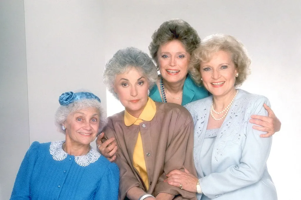 ‘the-golden-girls’-premiered-40-years-ago,-elevating-its-theme-song-from-medium-sized-hot-100-hit-to-beloved classic