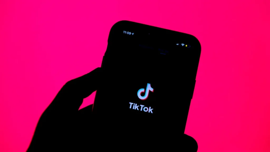 trump-says-tiktok-deal-reached-between-us-and-china,-meeting-with-president-xi-on-friday