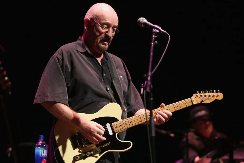 health-issues-lead-dave-mason-to-retire-from-touring
