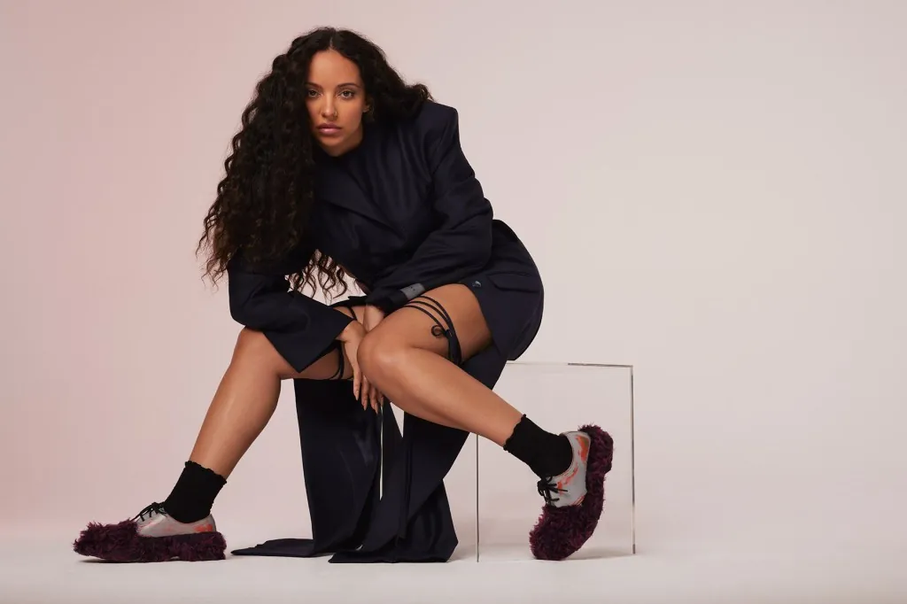 jade-on-her-‘experimental’-debut-album,-why-she’ll-always-be-a-‘pop-girly’-&-what-she’s-learned-from-madonna’s-‘hugely-inspiring’-career