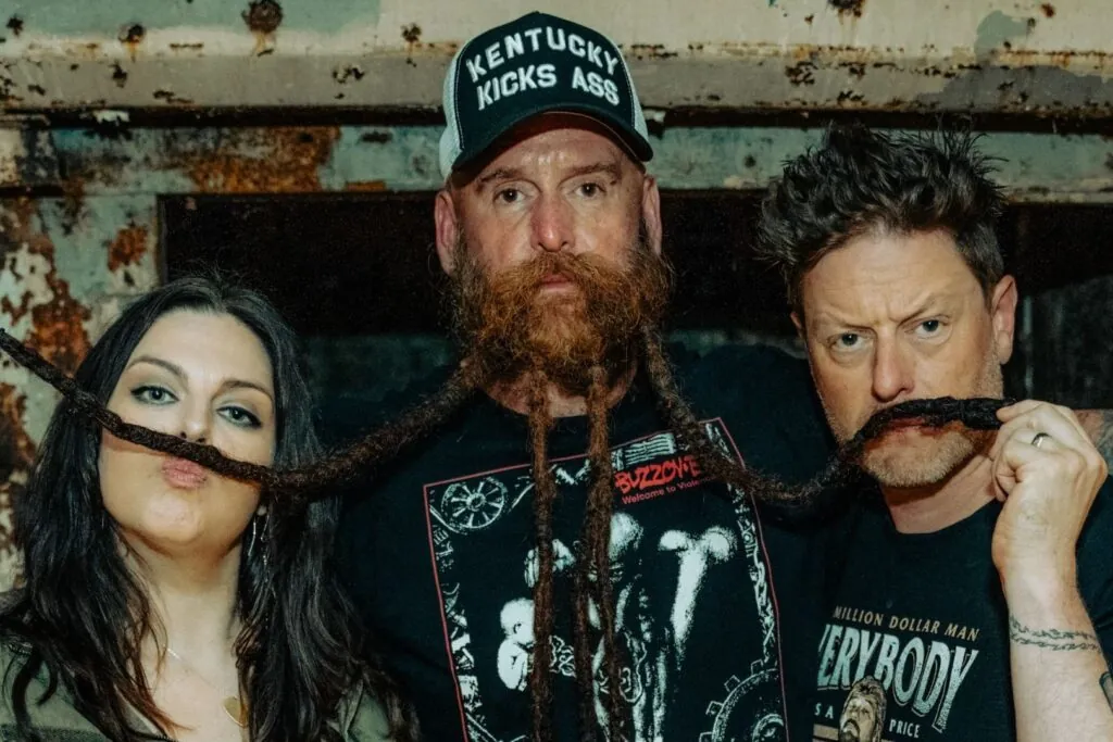 five-finger-death-punch’s-chris-kael-on-‘paranormal-prison’