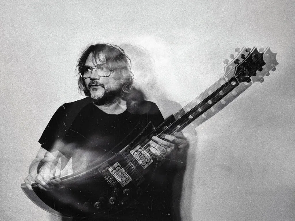 jeff-tweedy’s-twilight-override-reviewed:-wilco-frontman’s-triple-album-is-a-gentle-salve-in-stormy-times