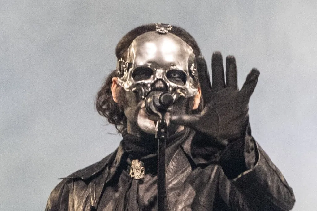 ghost-book-20-date-2026-north-american-arena-tour