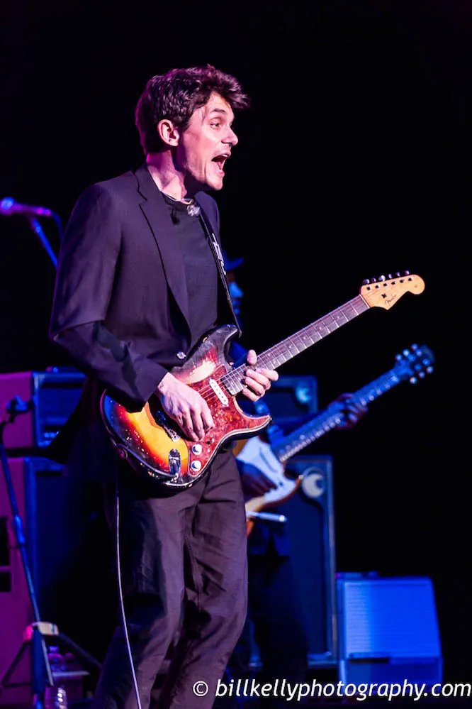 john-mayer-to-bring-solo-tour-to-“parts-of-the-world-i’ve-never-played”