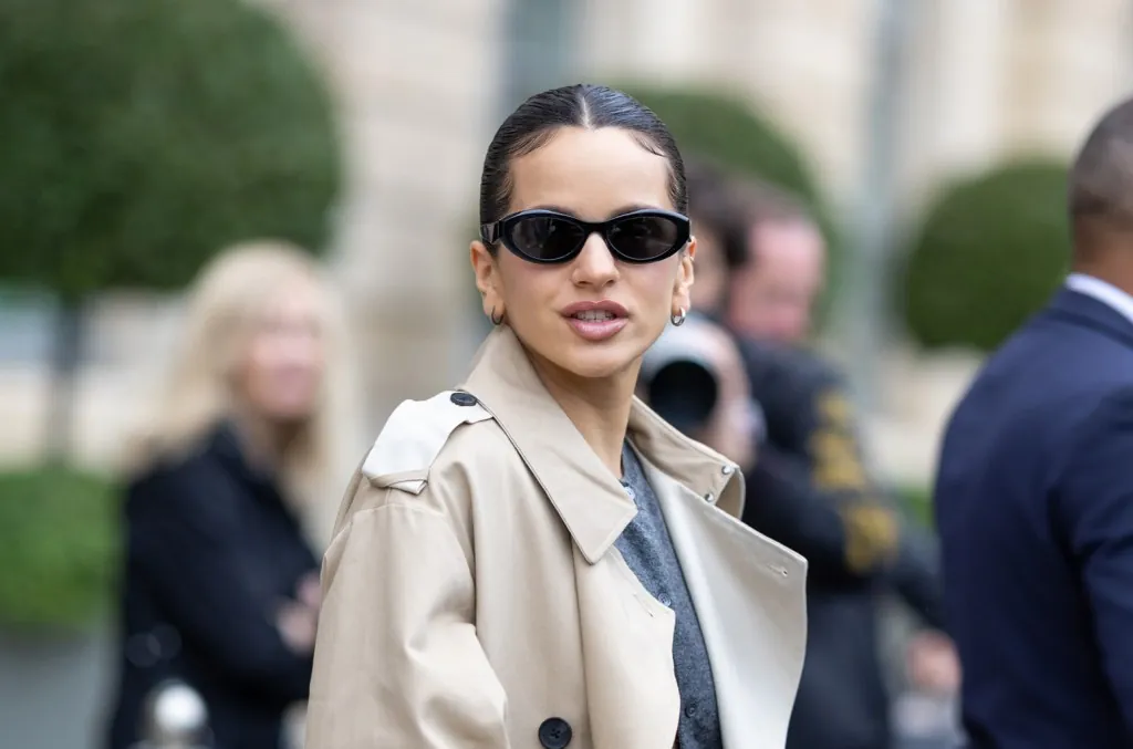 rosalia-channels-‘the-princess-and-the-pea’-fairy-tale-in-‘la-perla’-performance-on-‘tonight-show’: watch