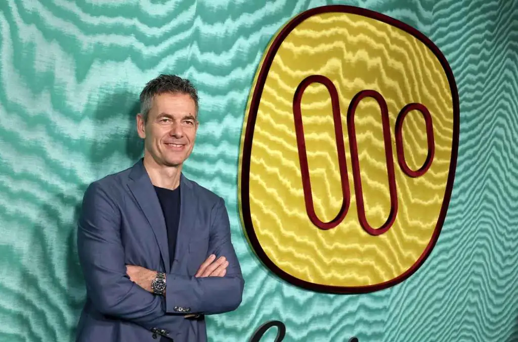 warner-music’s-full-year-profit-falls-despite-streaming-and-recorded-music growth