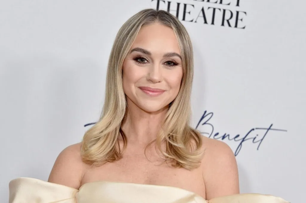 ‘glee’-star-becca-tobin-blasts-matthew-koma-over-his-mom-group-drama-post:-‘it’s-solely-for-him-to-get-attention’